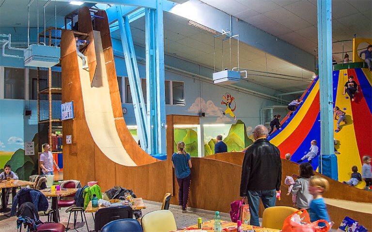 1165 af8841e20cd8 768x479